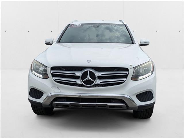 2017 Mercedes Benz GLC 300 photo 2