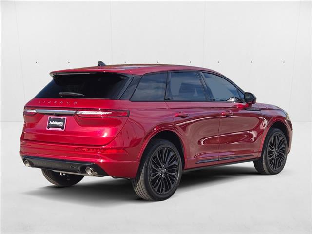 2025 Lincoln Corsair Premiere photo 2