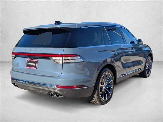 2025 Lincoln Aviator Premiere photo 2