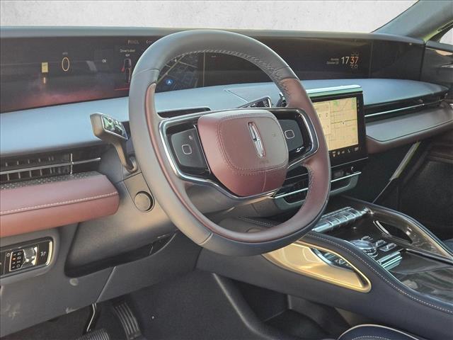 2026 Lincoln Nautilus Black Label photo 3