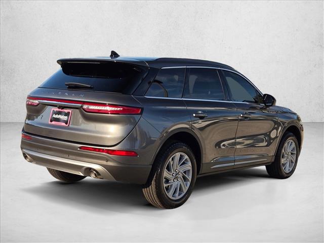 2026 Lincoln Corsair Premiere photo 2