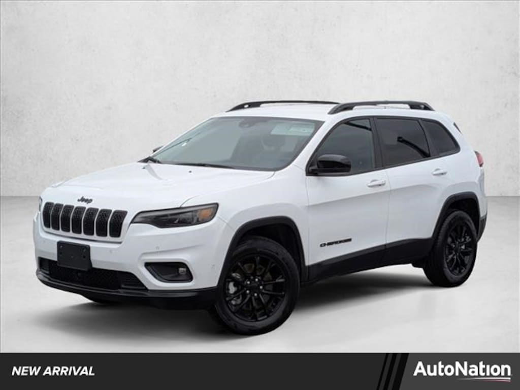 Used 2023 Jeep Cherokee Altitude Lux SUV