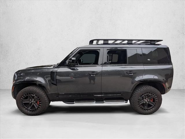 2022 Land Rover Defender 110 X photo 3