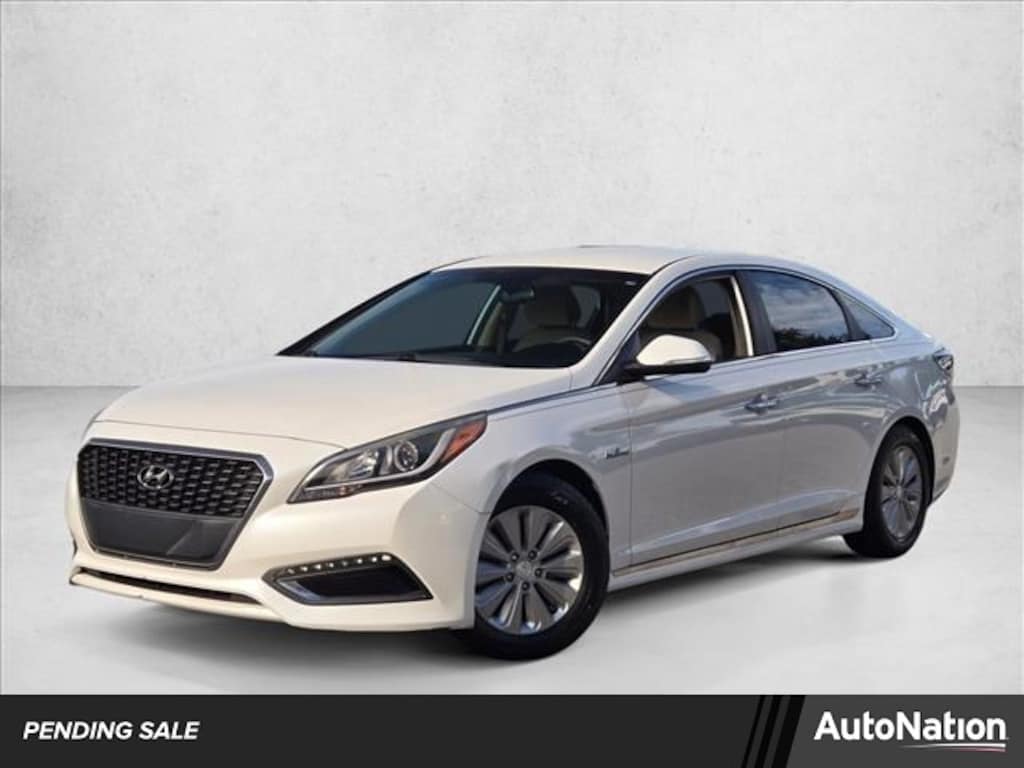 Used 2016 Hyundai Sonata Hybrid SE Sedan