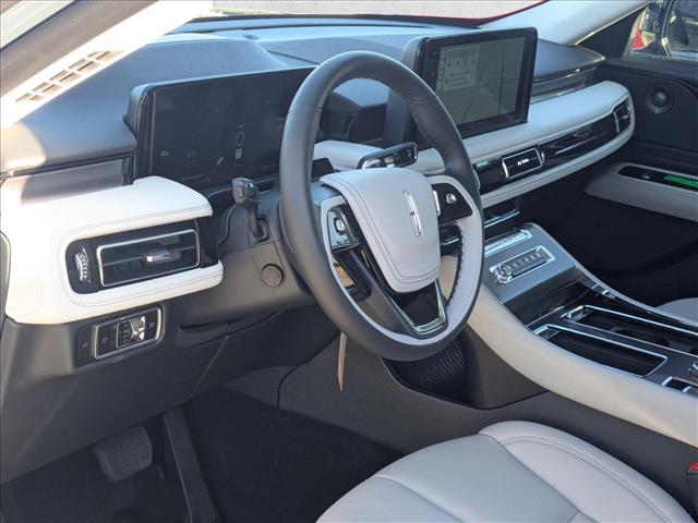 2025 Lincoln Aviator Premiere photo 3