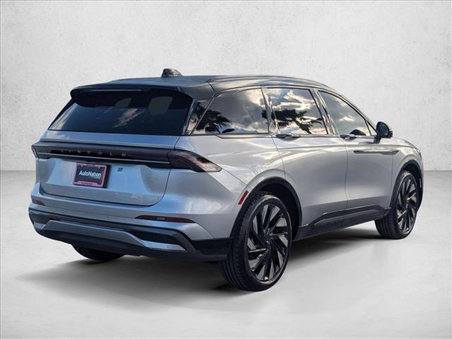 2026 Lincoln Nautilus Reserve photo 2