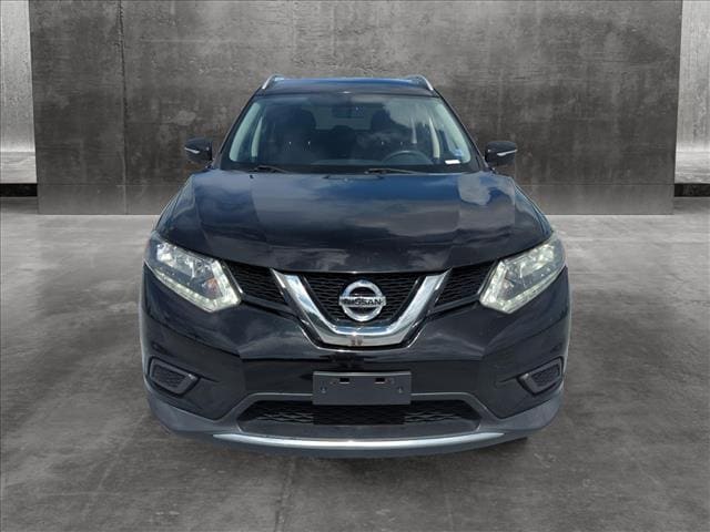 Used 2015 Nissan Rogue SV with VIN KNMAT2MV0FP514055 for sale in Clearwater, FL