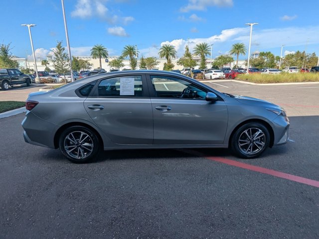 2023 Kia Forte LXS photo 4