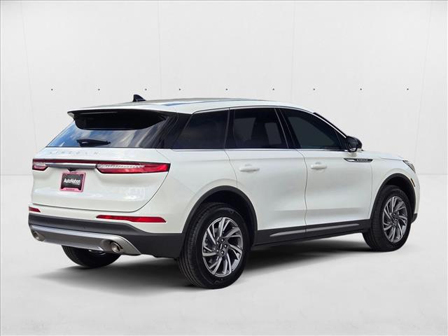 2025 Lincoln Corsair Premiere photo 2
