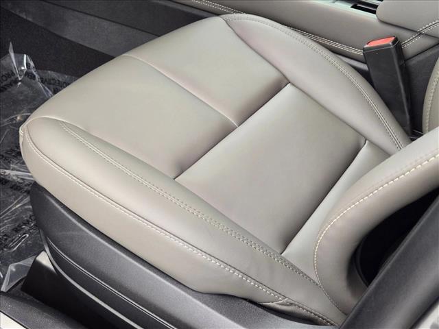 2026 Lincoln Corsair Premiere photo 4