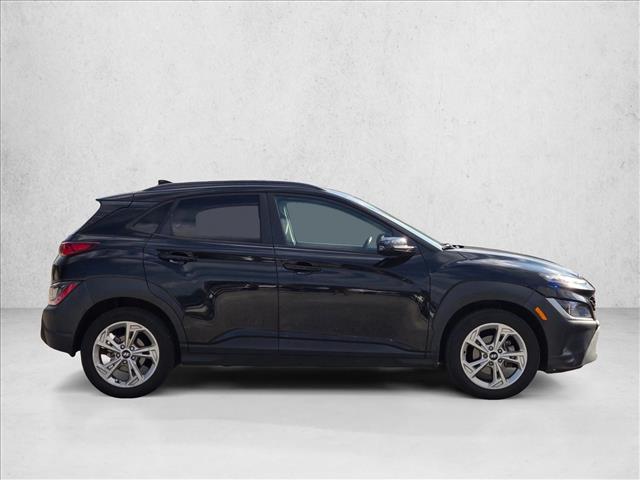 2022 Hyundai Kona SEL photo 4