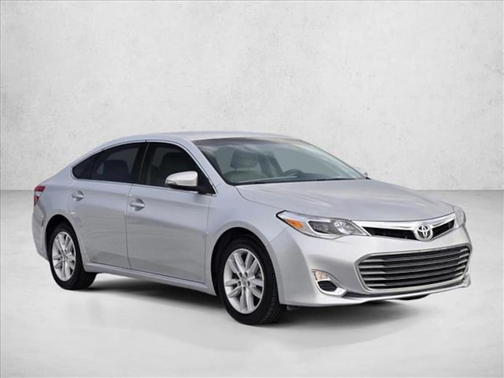 Used 2014 Toyota Avalon XLE Sedan