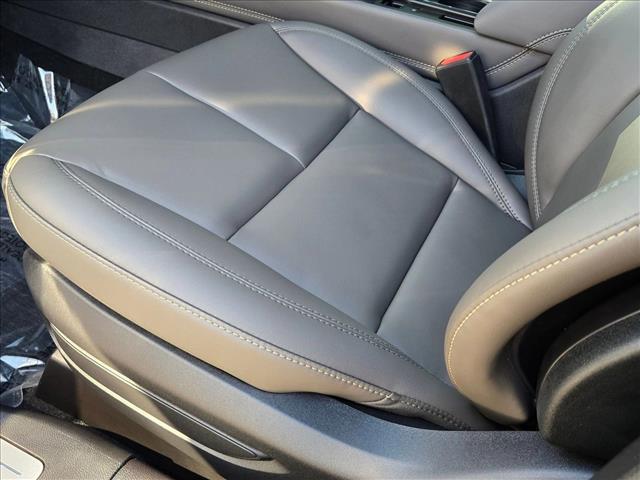2025 Lincoln Corsair Premiere photo 3