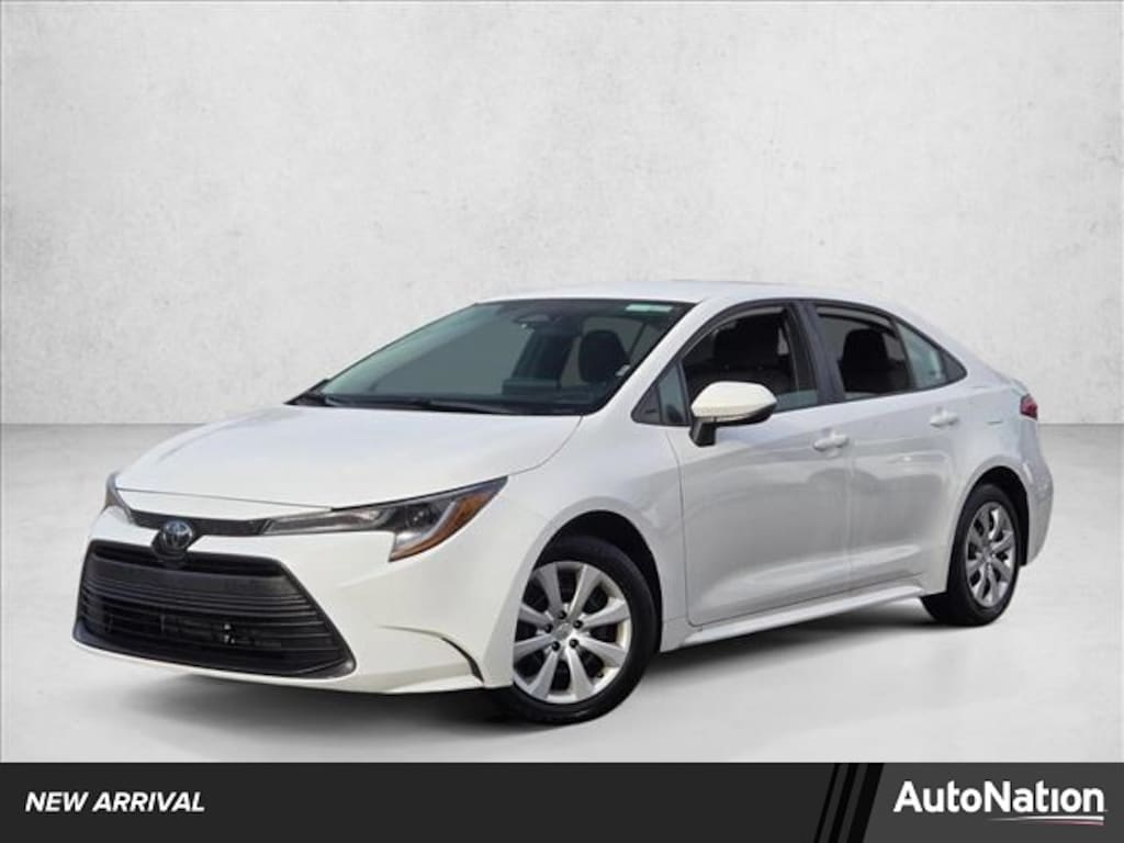 Used 2025 Toyota Corolla LE Sedan