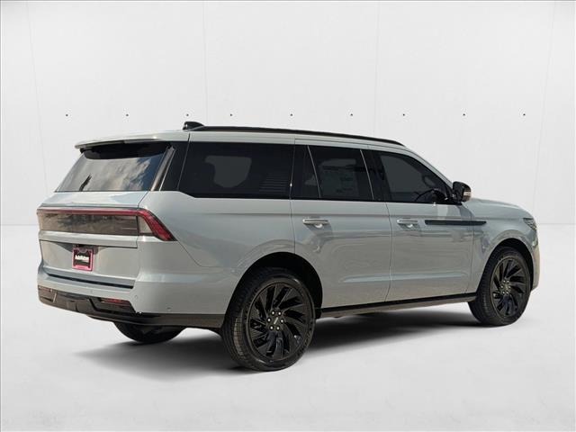 2025 Lincoln Navigator Reserve photo 2