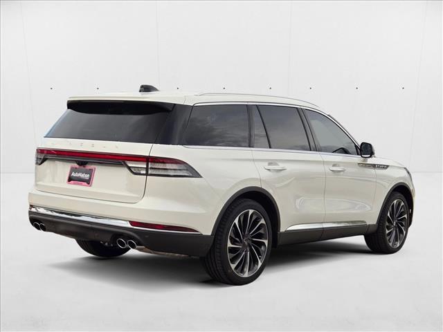 2025 Lincoln Aviator Reserve photo 2