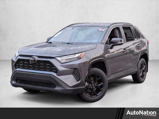 2024 Toyota RAV4 XLE's photo
