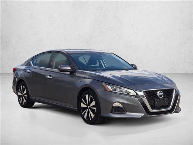 2022 Nissan Altima 2.5 SV photo 3