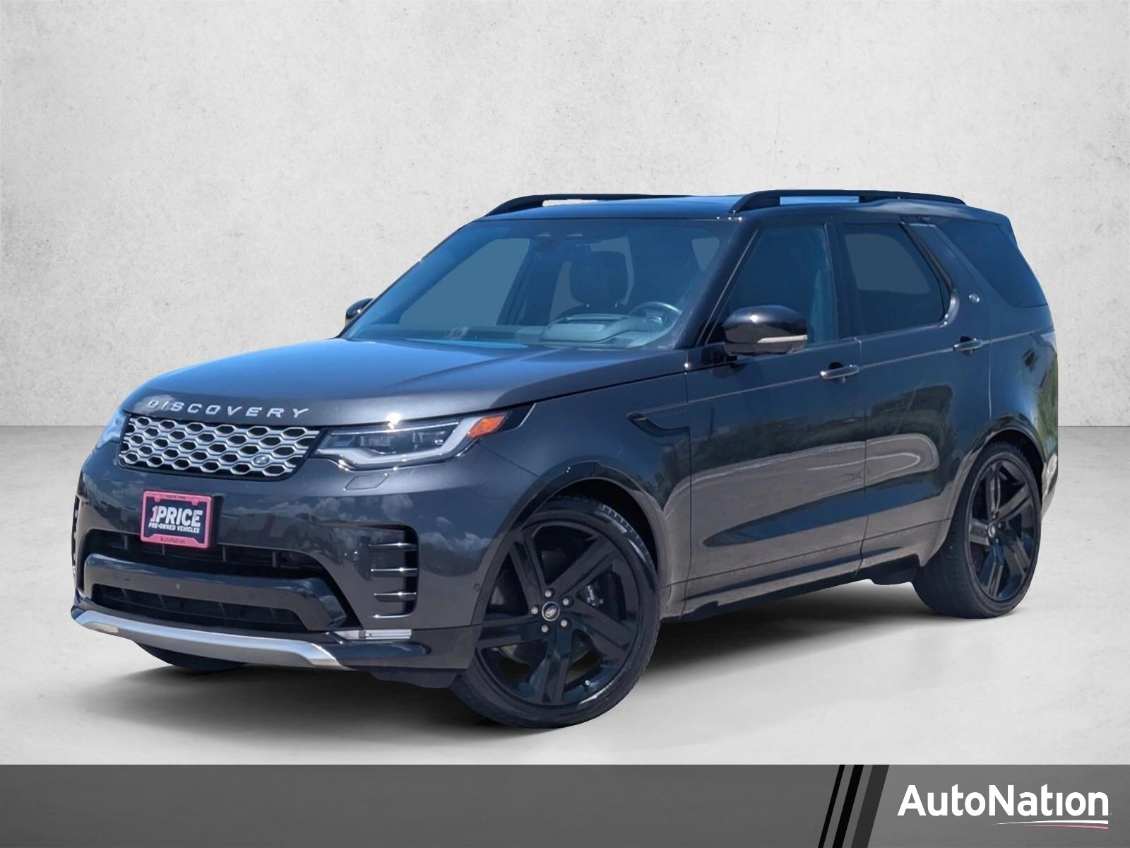2024 Land Rover Discovery P360 Metropolitan Edition's photo