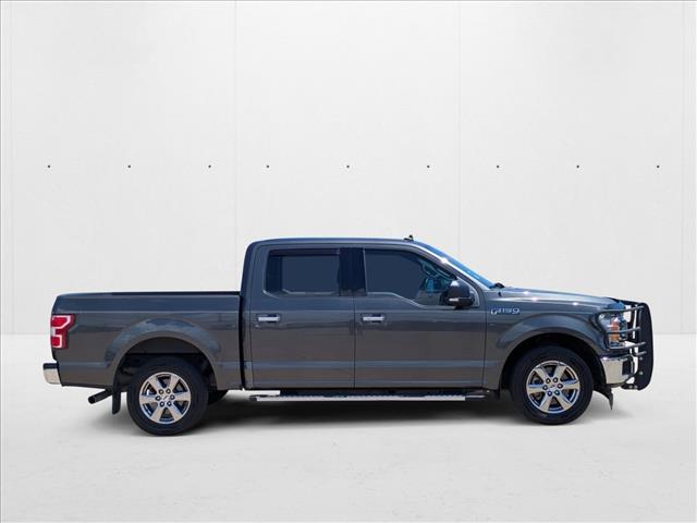 2019 Ford F-150 XLT photo 2