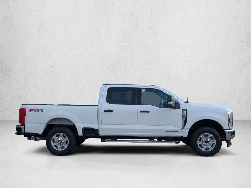 New 2026 Ford F-250 XLT Truck Crew Cab