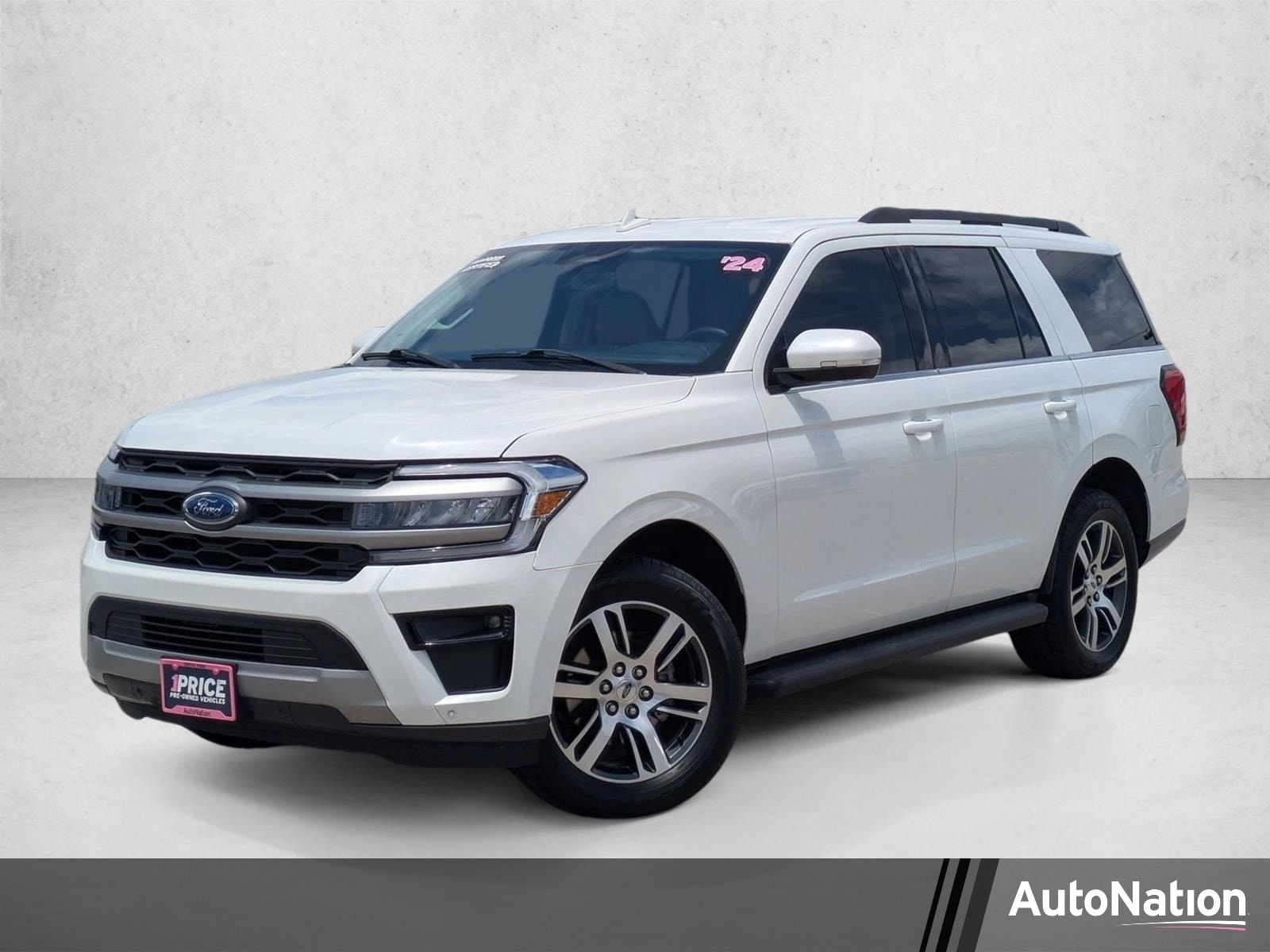 2024 Ford Expedition XLT's photo
