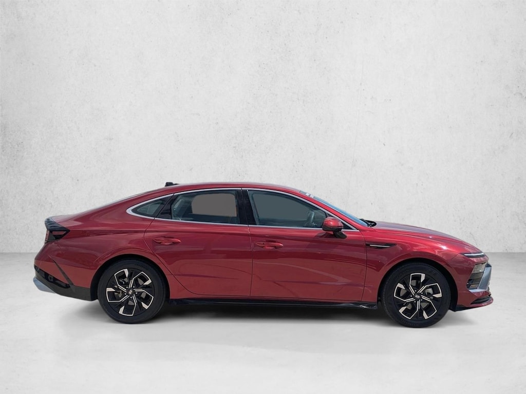 Used 2025 Hyundai Sonata SEL Sedan