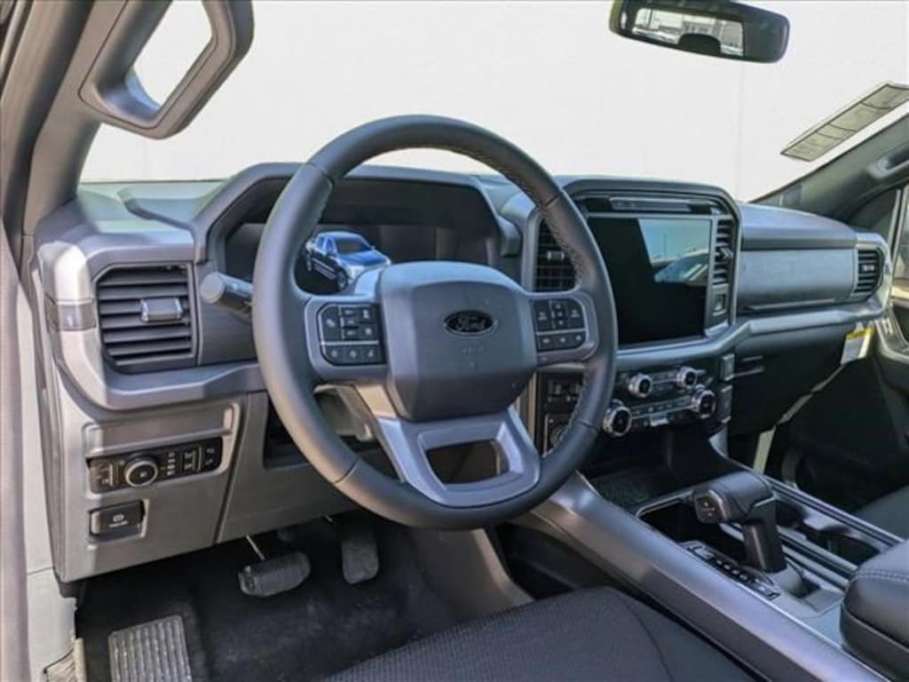 New 2025 Ford F-150 XLT Truck SuperCrew Cab