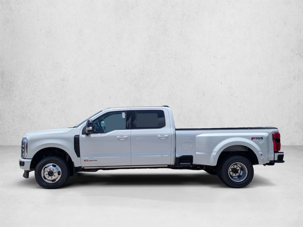 New 2026 Ford F-350 Platinum Truck Crew Cab