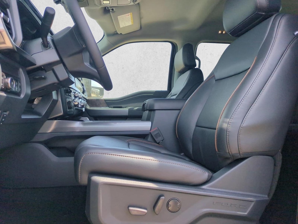New 2026 Ford F-250 LARIAT Truck Crew Cab