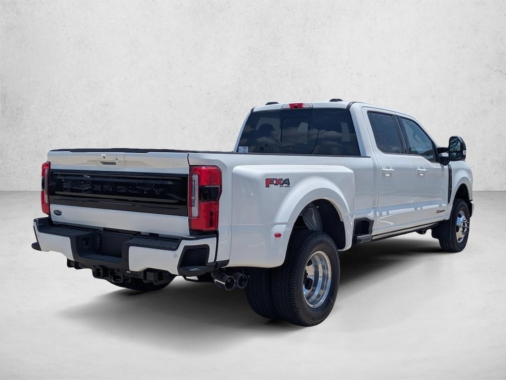 New 2026 Ford F-350 Platinum Truck Crew Cab