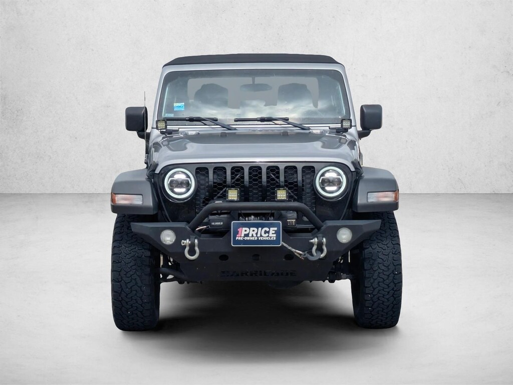 Used 2020 Jeep Gladiator Sport S Truck Crew Cab
