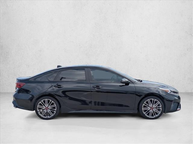 2022 Kia Forte GT photo 2