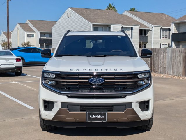 2025 Ford Expedition King Ranch photo 2