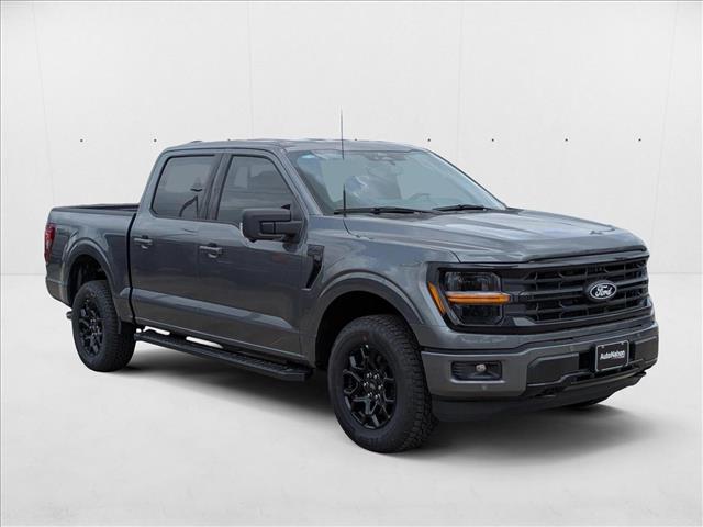 2025 Ford F-150 XLT photo 3
