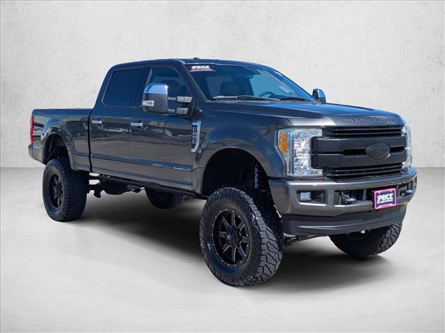 2017 Ford F-250 XLT photo 3