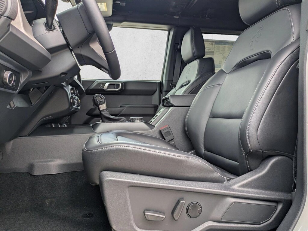 New 2026 Ford Bronco Outer Banks SUV