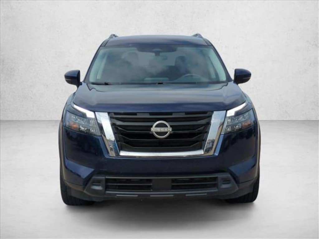 Used 2025 Nissan Pathfinder SV SUV