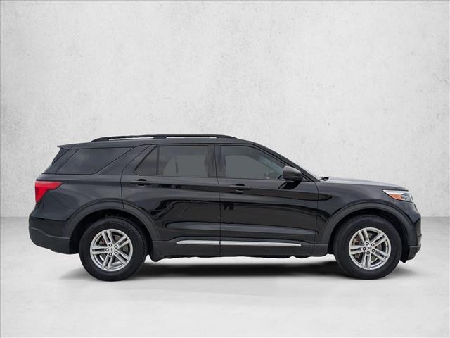 2023 Ford Explorer XLT photo 4