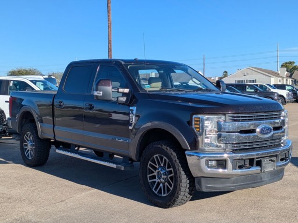 Used 2018 Ford F-250 LARIAT Truck Crew Cab