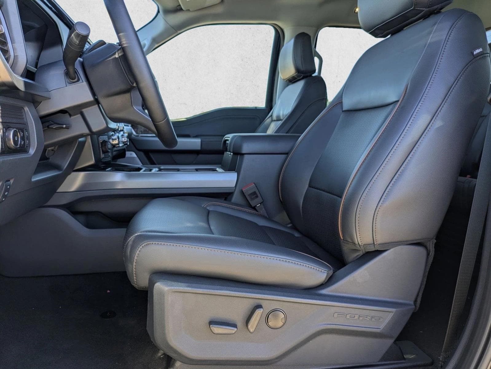 2026 Ford F-250 Super Duty Lariat - Photo 17