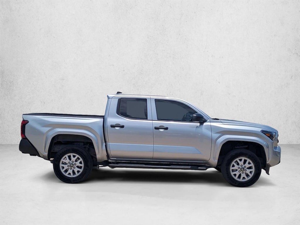 Used 2025 Toyota Tacoma SR Truck Double Cab