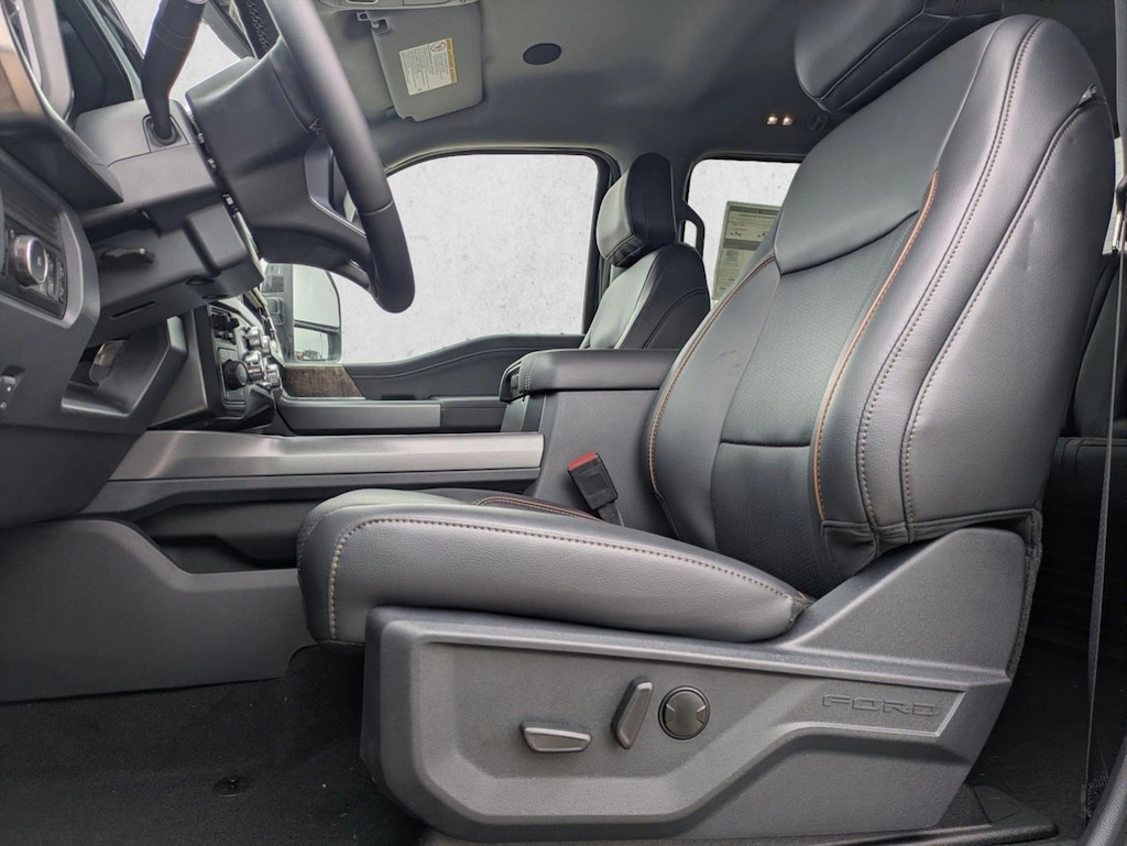 New 2026 Ford F-250 LARIAT Truck Crew Cab