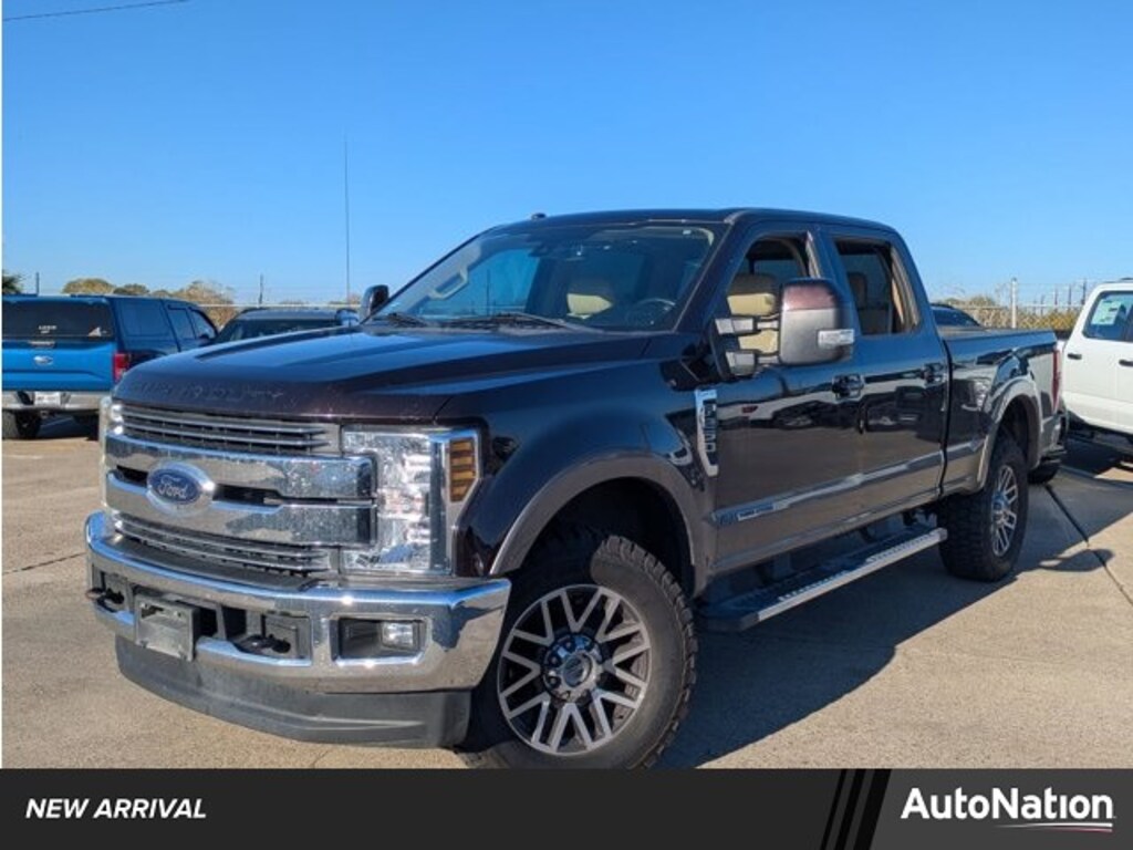 Used 2018 Ford F-250 LARIAT Truck Crew Cab