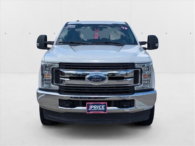 2019 Ford F-250 XLT photo 2