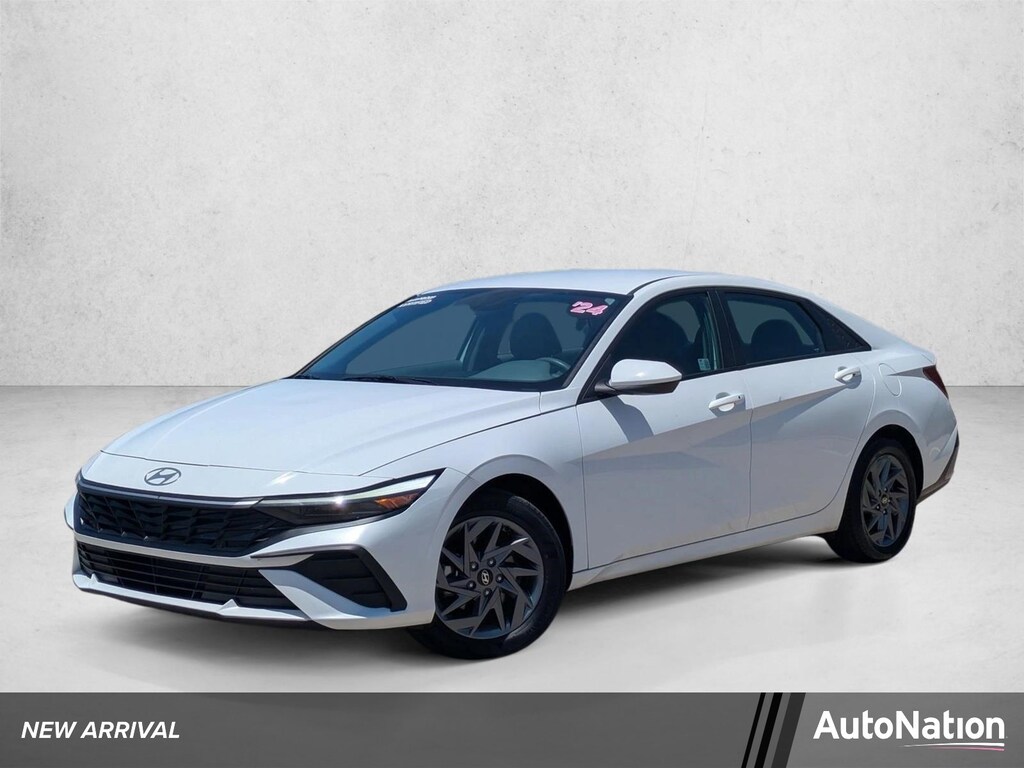 Used 2024 Hyundai Elantra SEL Sedan