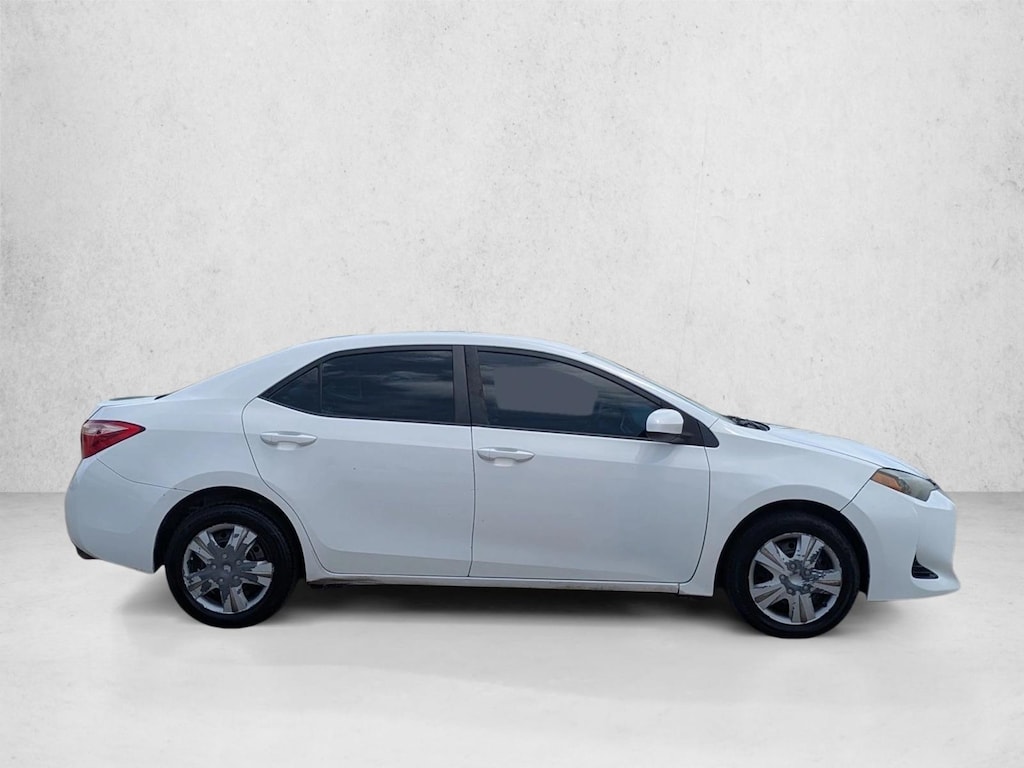 Used 2018 Toyota Corolla LE Sedan