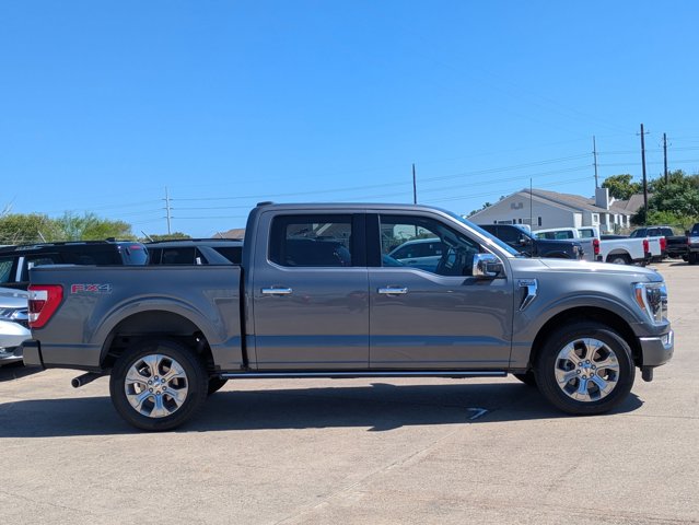 2023 Ford F-150 Platinum photo 2