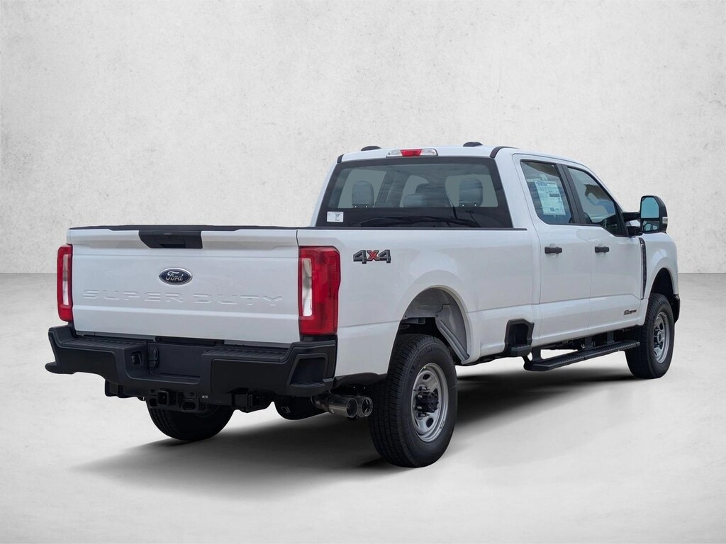 New 2026 Ford F-350 XL Truck Crew Cab