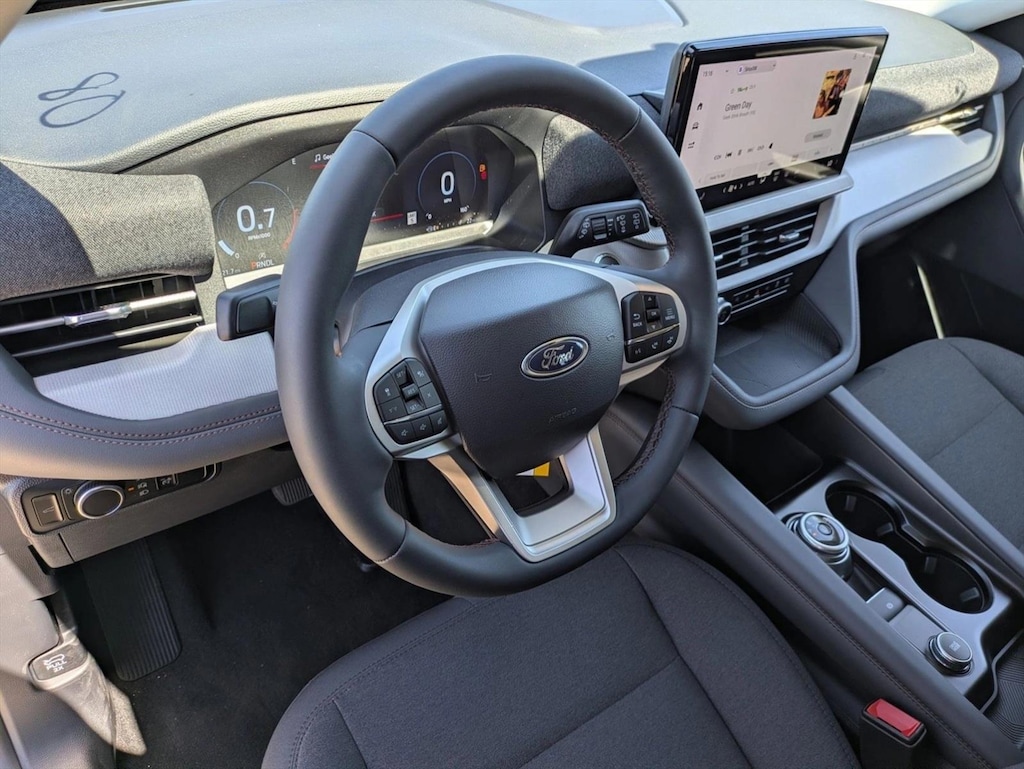 New 2026 Ford Explorer Active w/200A Pkg SUV